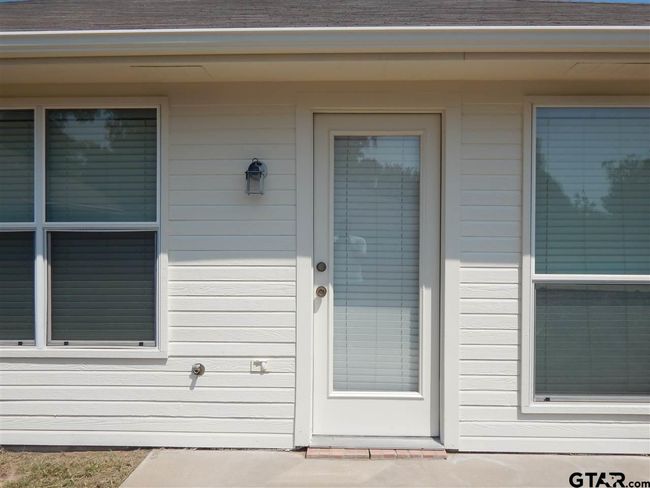 5637 Mustang Trl, House other with 3 bedrooms, 2 bathrooms and null parking in Tyler TX | Image 24