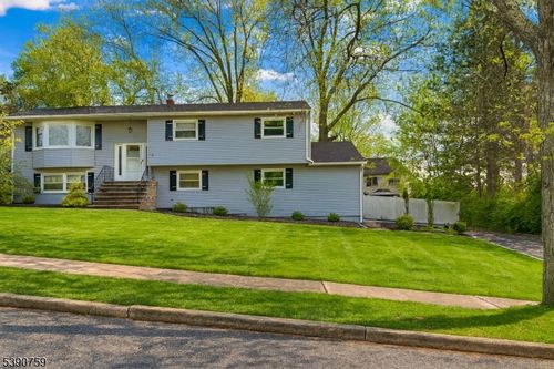 26 Aberdeen Ave, Wayne, NJ, 07470-2456 | Card Image