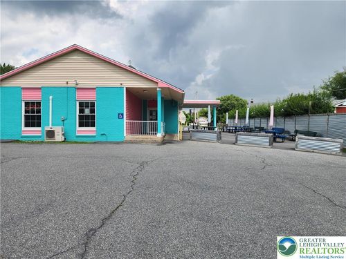 5684 Sullivan Trl, Nazareth, PA, 18064-9265 | Card Image