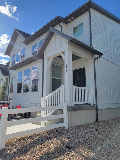 933 W Sunspear Dr, Saratoga Springs, UT, 84045-3910 | Card Image
