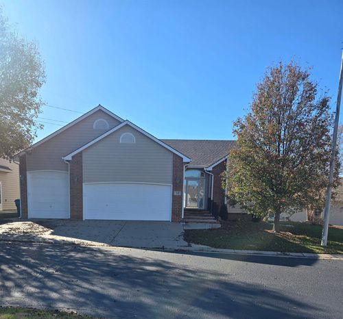 1950 S Webb Rd, Wichita, KS, 67207-7113 | Card Image