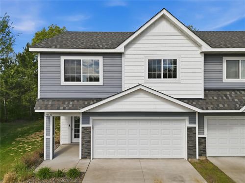39571 Oak Park Trl, North Branch, MN, 55056-7038 | Card Image