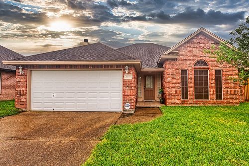 7014 Mona Lisa Cir, Corpus Christi, TX, 78413-4452 | Card Image