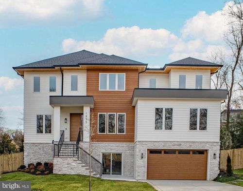 1935 Foxhall Rd, MCLEAN, VA, 22101-5549 | Card Image