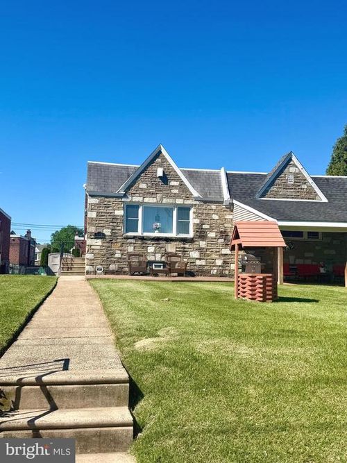 1606 Fox Chase Rd, PHILADELPHIA, PA, 19152-1710 | Card Image