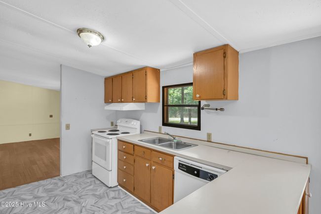 2092 John Henry Store Rd, House other with 3 bedrooms, 2 bathrooms and null parking in Currie NC | Image 12