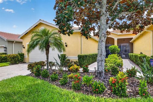 16227 Amethyst Key Dr, WIMAUMA, FL, 33598-4028 | Card Image