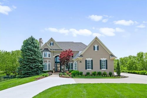 15405 Knox St, Overland Park, KS, 66221-9695 | Card Image