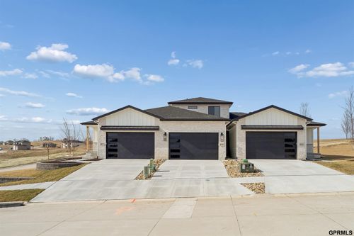 18108 Cooper St, Gretna, NE, 68028-7044 | Card Image