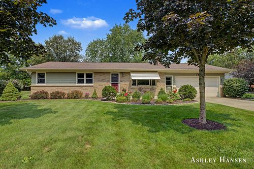 3361 Ancliff St Ne, Rockford, MI, 49341-9218 | Card Image
