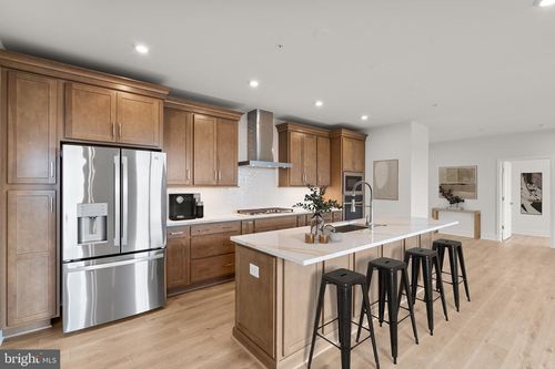 13-303-23640 Bolton Crescent Ter, ASHBURN, VA, 20148-1916 | Card Image