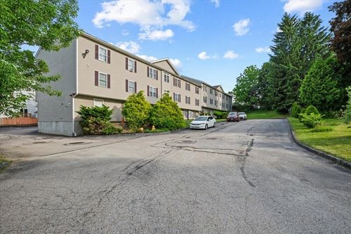 7-1 Hatfield St, Worcester, MA, 01604-5440 | Card Image