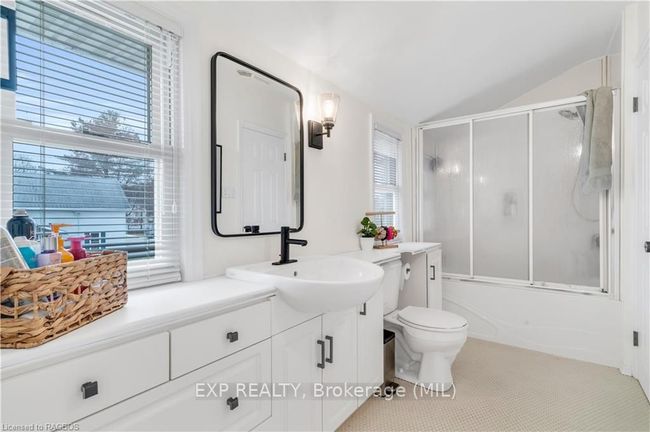 100 Hinks St, House other with 3 bedrooms, 0 bathrooms and 2 parking in Walkerton ON | Image 20