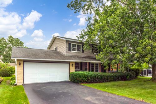 1109 Lancaster Ave, Elk Grove Village, IL, 60007-3925 | Card Image