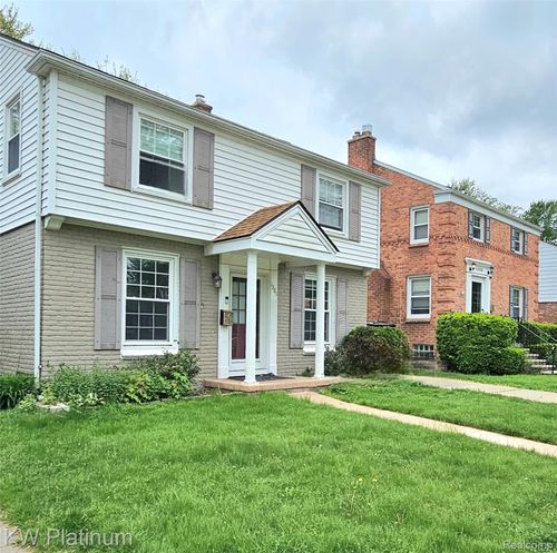 1381 Brys Dr, Grosse Pointe Woods, MI, 48236-1016 | Card Image