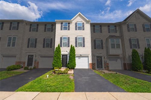 82 Green View Dr, POTTSTOWN, PA, 19464-7503 | Card Image
