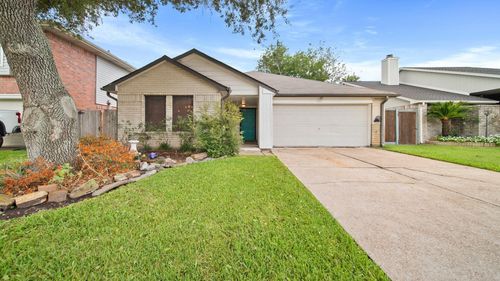 2012 Sandy Knoll Dr, Missouri City, TX, 77489-3079 | Card Image