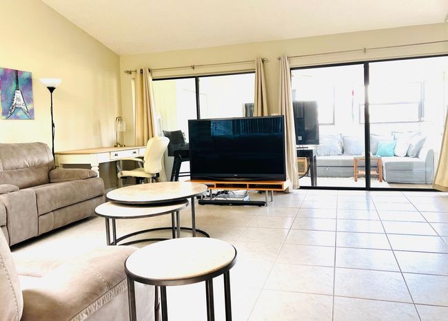 2749 Sw 5 Th St, Townhouse with 2 bedrooms, 2 bathrooms and null parking in Delray Beach FL | Image 9