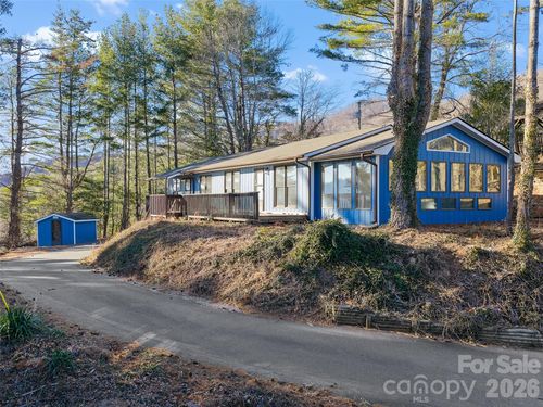 139 Church St, Burnsville, NC, 28714-2803 | Card Image