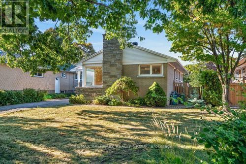 2173 Rushton Rd, Ottawa, ON, K2A1N6 | Card Image