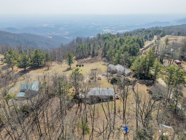 27 Glenn Pine Ln, House other with 3 bedrooms, 3 bathrooms and null parking in Fancy Gap VA | Image 59