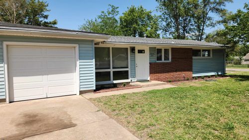 1412 Brittany St, Salina, KS, 67401 | Card Image