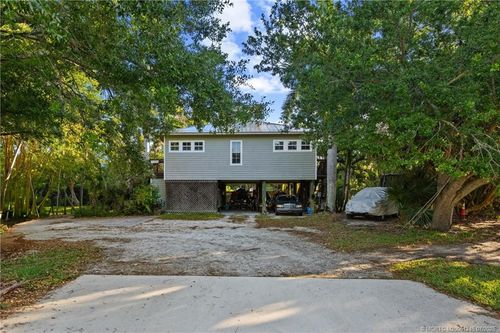 201 Sw 6th St, Stuart, FL, 34994-2916 | Card Image