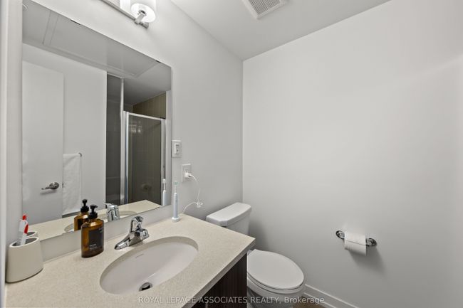 84 Tisdale Ave, House attached with 5 bedrooms, 4 bathrooms and 1 parking in Toronto ON | Image 36