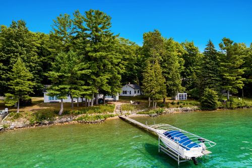 7356 Se Torch Lake Dr, Alden, MI, 49612 | Card Image