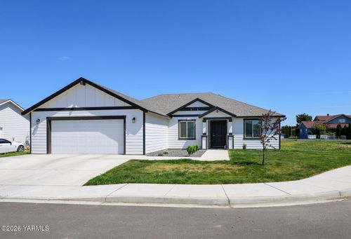 1609 Diamond Ave, Grandview, WA, 98930-6118 | Card Image