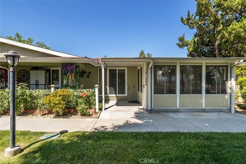 a-19124 Avenue Of The Oaks, Newhall, CA, 91321-1415 | Card Image