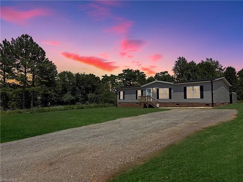206 Fairchase Cir, Stony Point, NC, 28678-9321 | Card Image