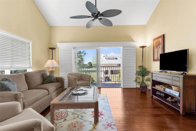 APT-10 - 109 Bayshore Rd, Condo with 2 bedrooms, 2 bathrooms and null parking in Nokomis FL | Image 6