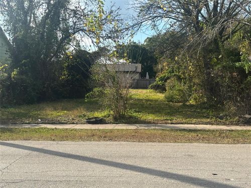 308 Lake Rd, La Marque, TX, 77568-4017 | Card Image