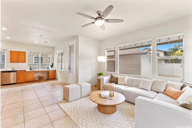 91-1011 Kaikane St, House other with 4 bedrooms, 3 bathrooms and 2 parking in Ewa Beach HI | Image 6