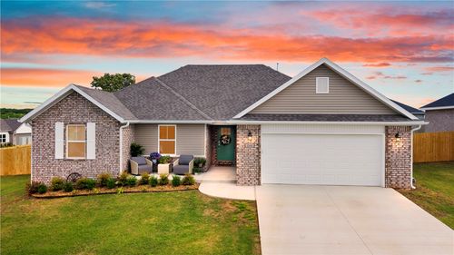 244 Tonya Loop, Huntsville, AR, 72740-9680 | Card Image