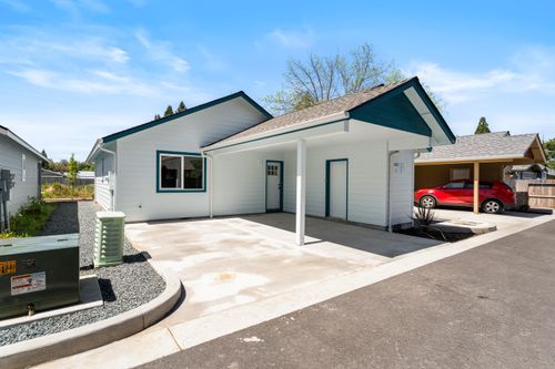 unit-2-1407 Fruitdale Drive, Grants Pass, OR, 97527 | Card Image