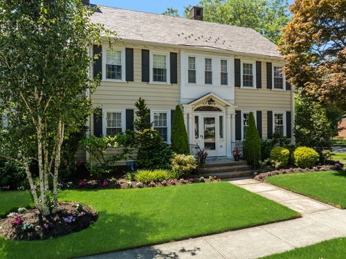 176 Cole Ave, Providence, RI, 02906-4653 | Card Image