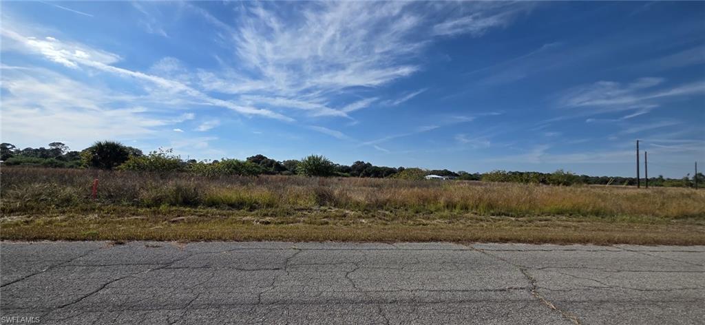 Land in LABELLE 5