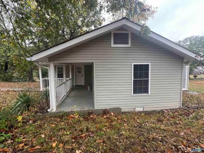 3132 Gaines Street, House other with 2 bedrooms, 1 bathrooms and null parking in Guntersville AL | Image 3