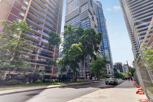 4303-55 Charles St E, Toronto, ON, M4Y0J1 | Card Image