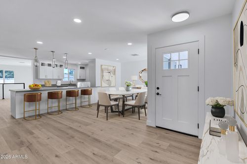 1266 E La Jolla Dr, Tempe, AZ, 85282-5572 | Card Image