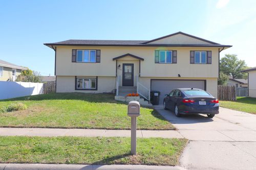 2963 Fairlane Ave, Columbus, NE, 68601-2376 | Card Image