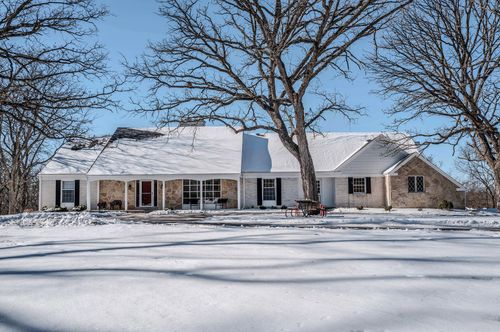 2904827 Parke Ln W, Waukesha, WI, 53189-9047 | Card Image