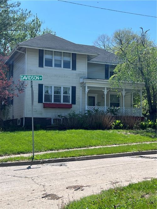 120 Davidson Dr, Danville, IL, 61832-1808 | Card Image