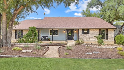 8 Woodcreek Dr, Wimberley, TX, 78676-3343 | Card Image