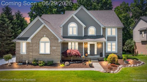 4577 Darlene Dr, Commerce Township, MI, 48382-1479 | Card Image