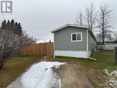 812 6 Ave Sw, House other with 3 bedrooms, 2 bathrooms and 2 parking in Slave Lake AB | Image 2