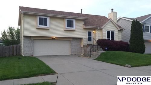 10904 Martin Ave, Omaha, NE, 68164-1268 | Card Image