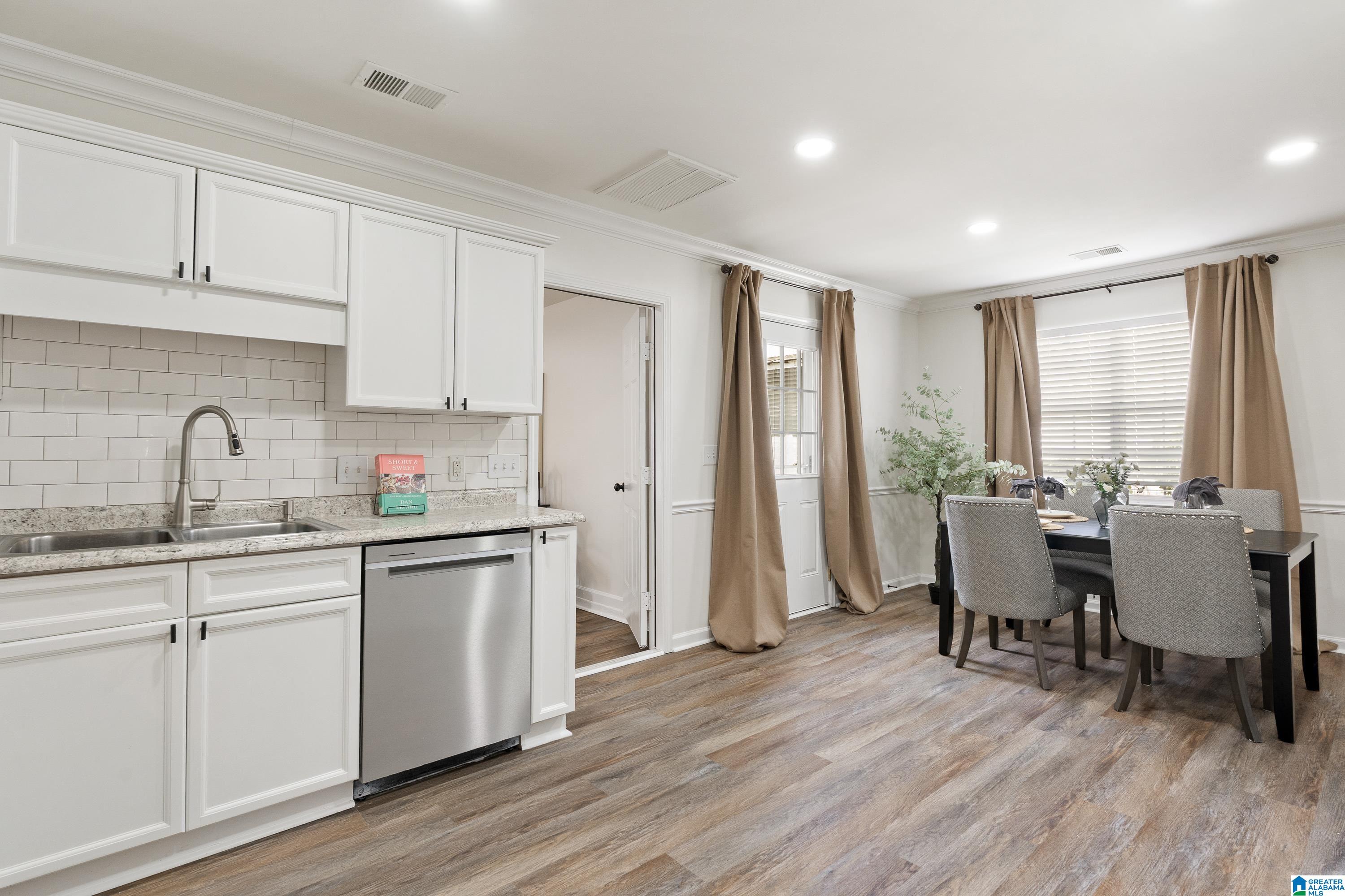 Residential in PELHAM 2